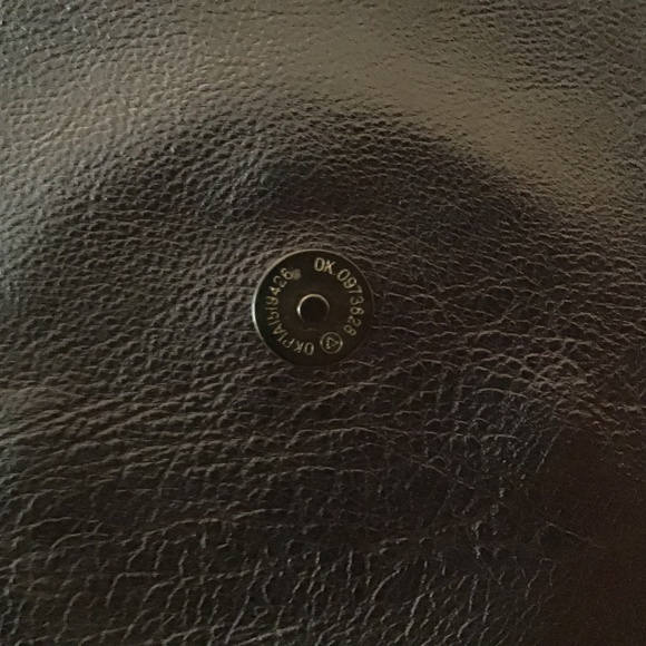 Tory Burch Flap Metallic Leather Clutch Silver - Picture 4 of 9